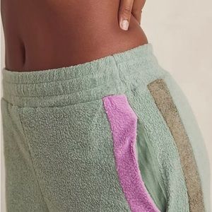 Free People Blue Monday Fleece Jogger Pants in Valley girl combo size Medium